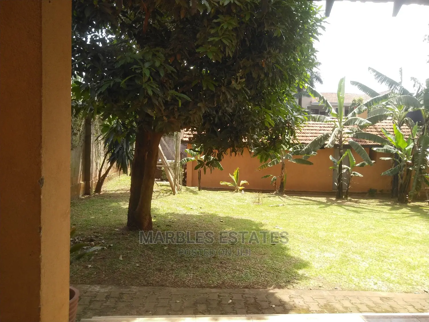 4bdrm Duplex in Bugolobi, Central Division for Rent in Central Division