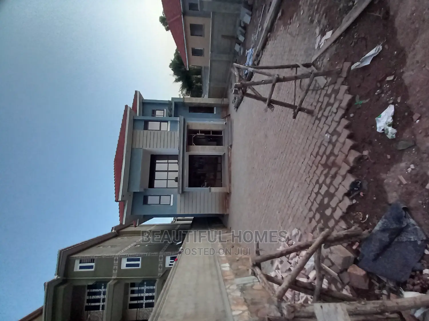 Furnished 4bdrm Maisonette in Kira Tarmack for Sale in Kira