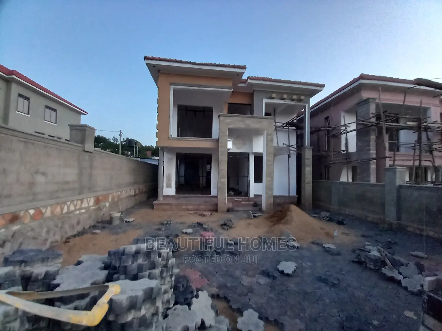 Furnished 4bdrm House in Kira for Sale in Kira