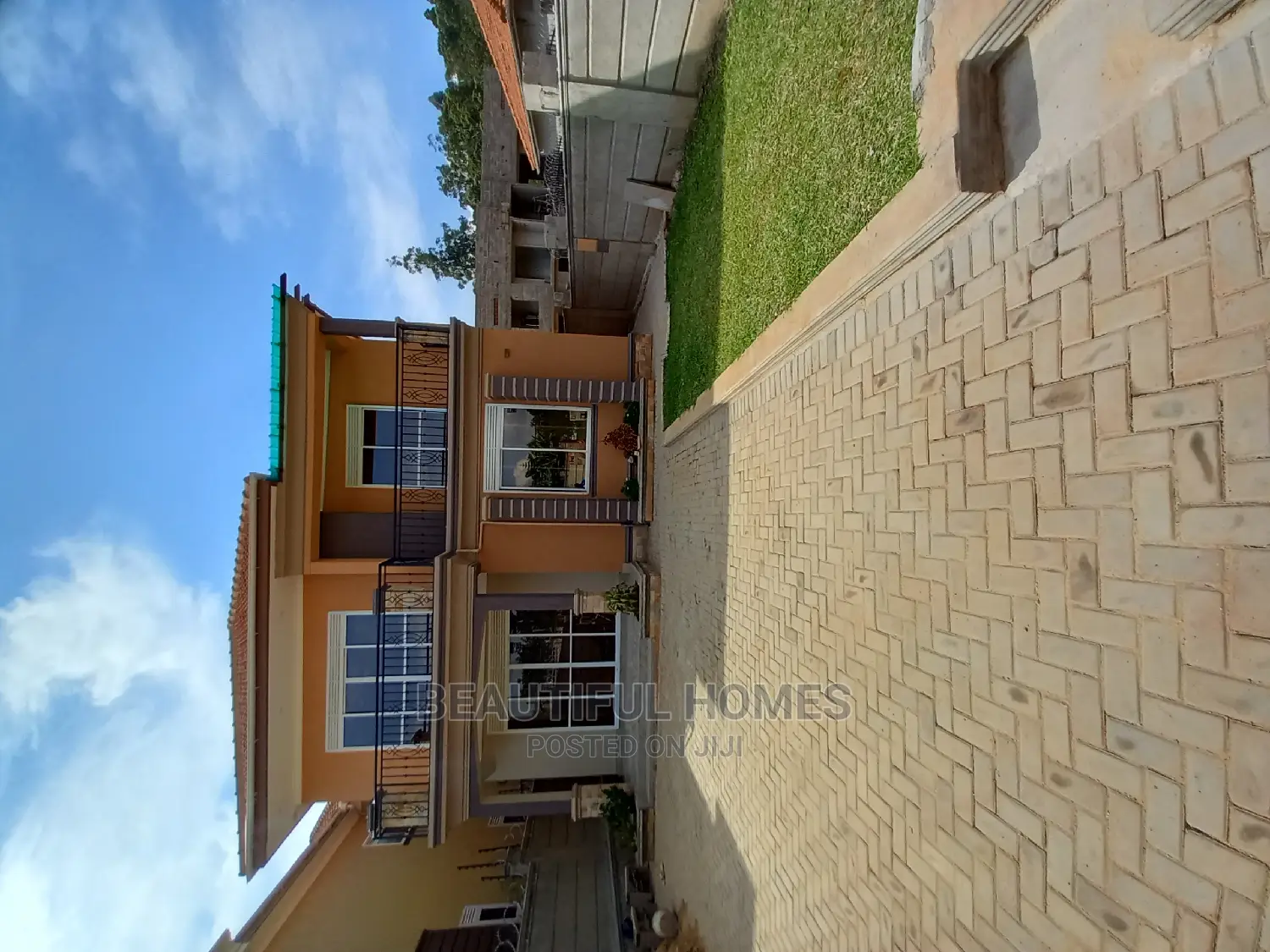Furnished 4bdrm House in Kira Tarmack for Sale in Kira