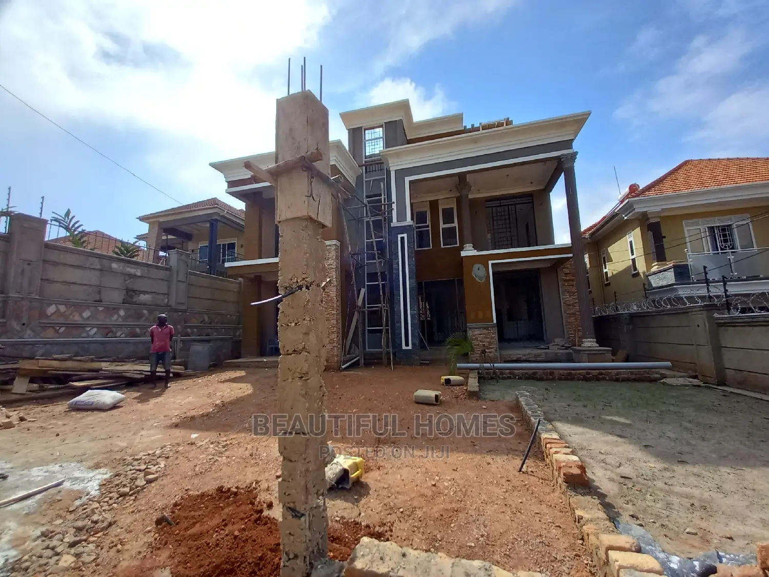 Furnished 5bdrm Mansion in Kira Posh for Sale in Kira