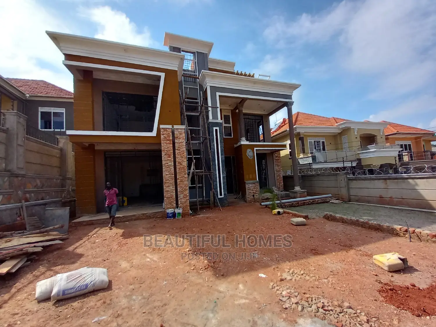 Furnished 5bdrm Mansion in Kira Posh for Sale in Kira