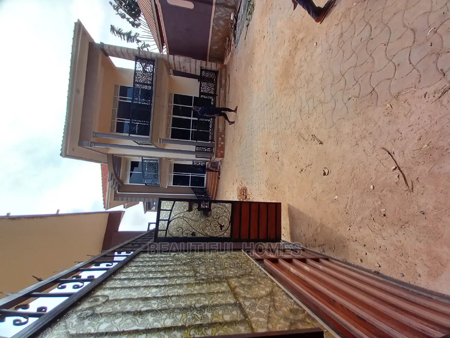Furnished 4bdrm Mansion in Kisaasi, Nakawa for Sale in Nakawa