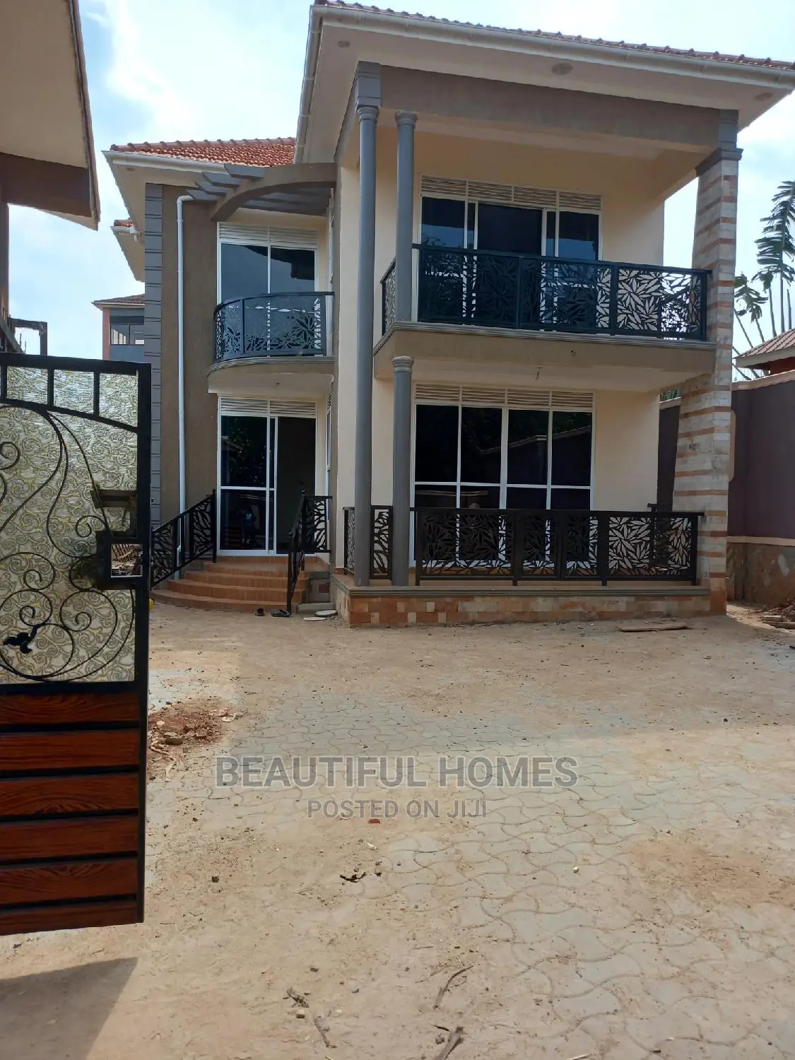 Furnished 4bdrm Mansion in Kisaasi, Nakawa for Sale in Nakawa