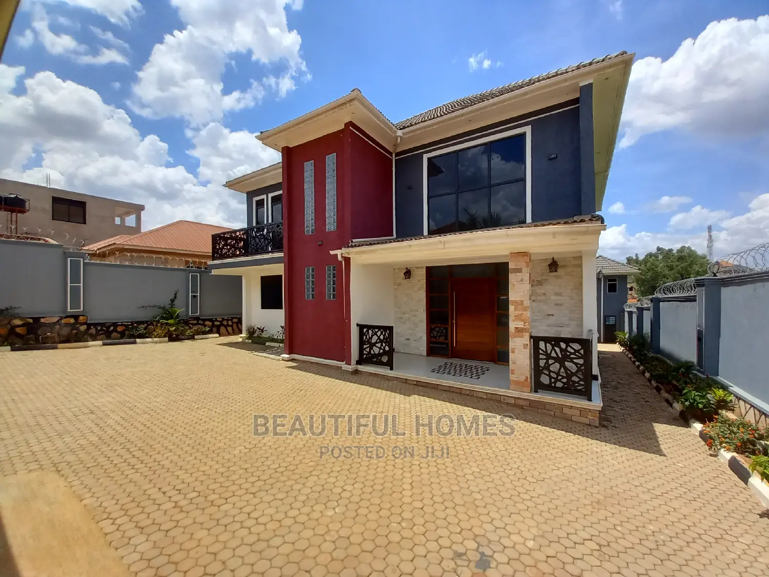 Furnished 5bdrm Mansion in Kira for Sale in Kira