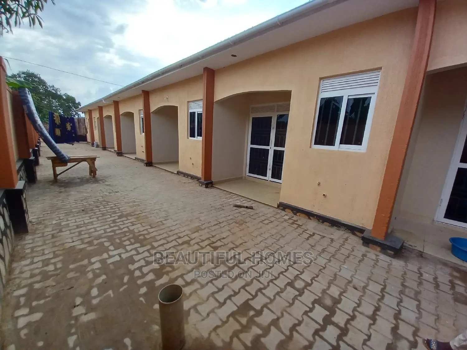 Furnished 2bdrm Apartment in Kira for Sale in Kira
