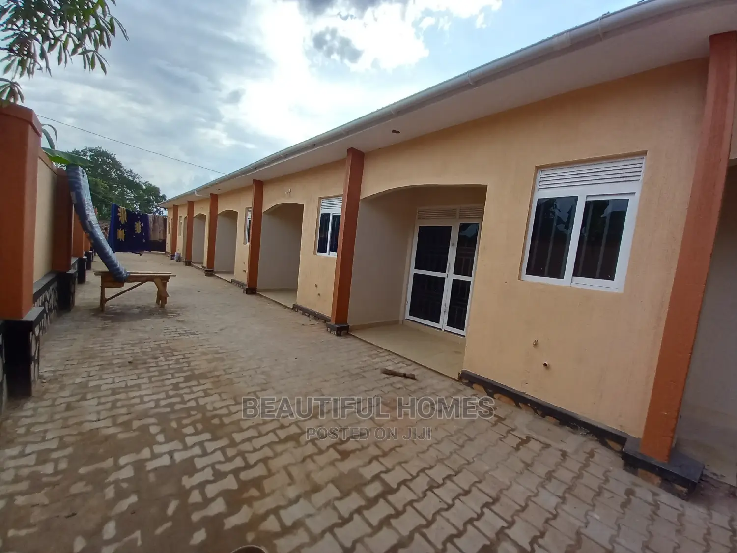 Furnished 2bdrm Apartment in Kira for Sale in Kira