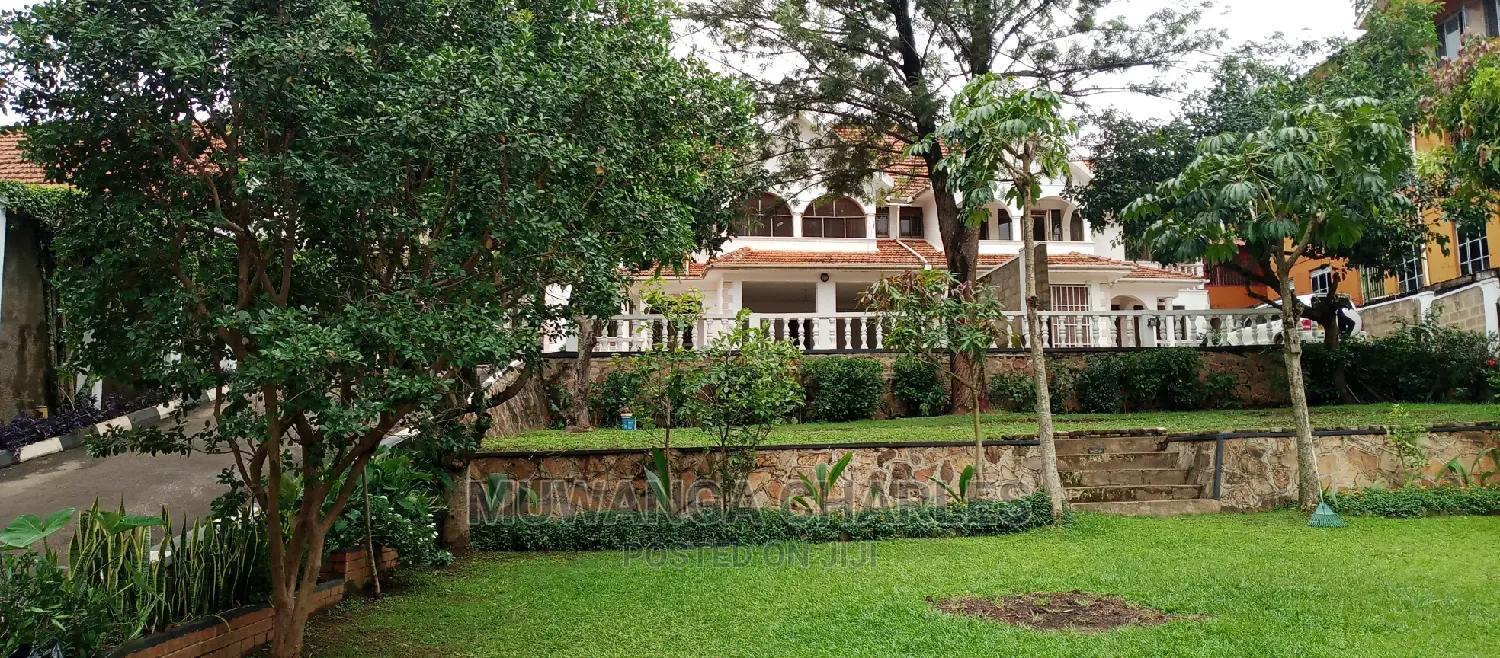 8bdrm Duplex in Fs Properties Ltd, Central Division for Rent in Central Division