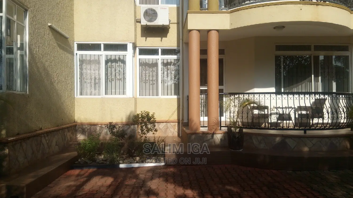 Furnished 3bdrm Block of Flats in Kololo Property, Central Division in Central Division