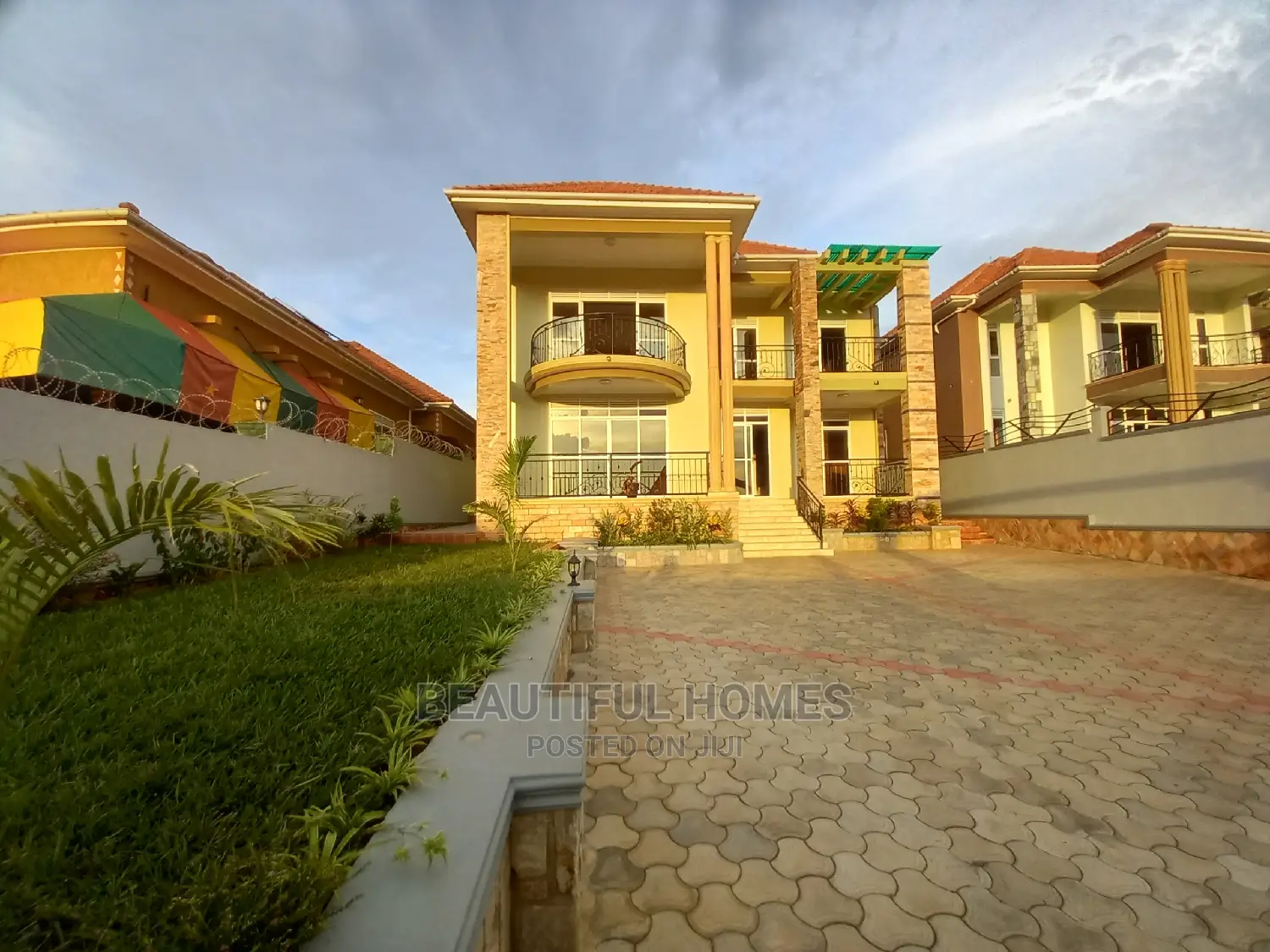 Furnished 6bdrm Mansion in Tarmack Estate, Kira for Sale in Kira