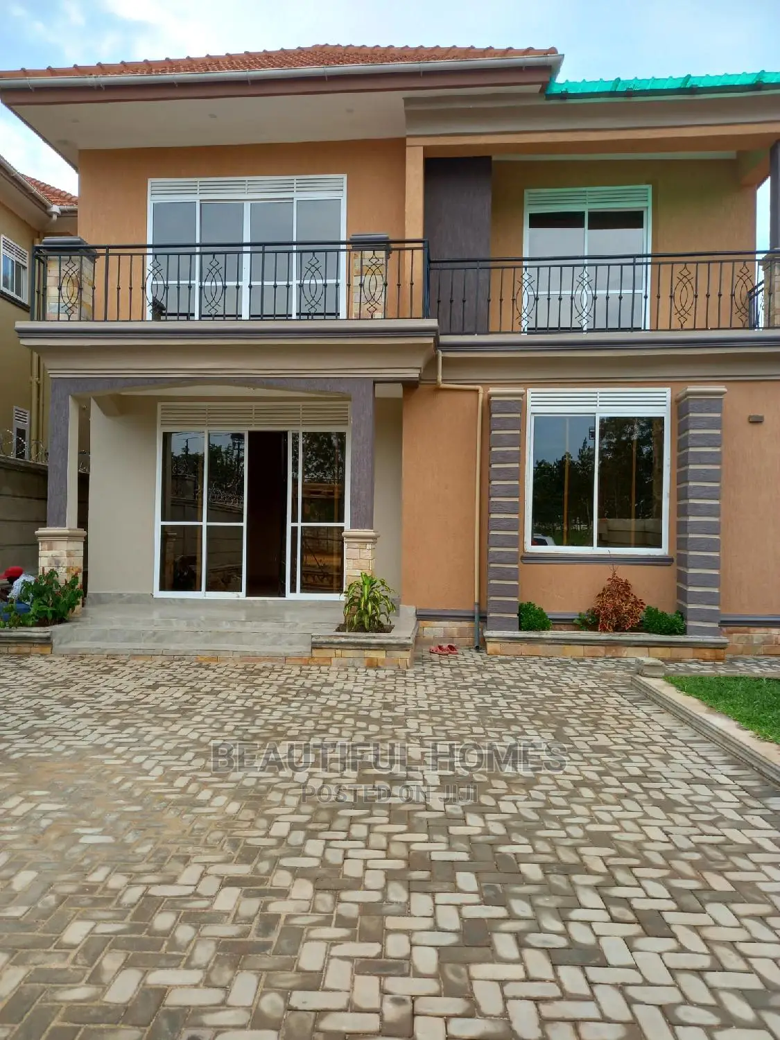 Furnished 4bdrm House in Kira for Sale in Kira