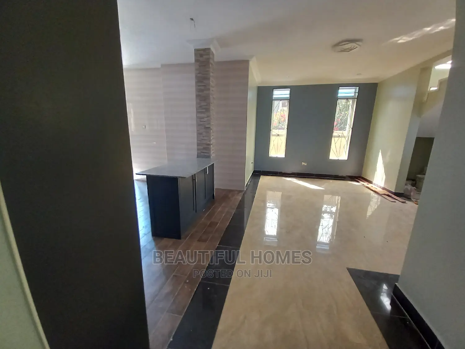 Furnished 6bdrm Mansion in Kira for Sale in Kira
