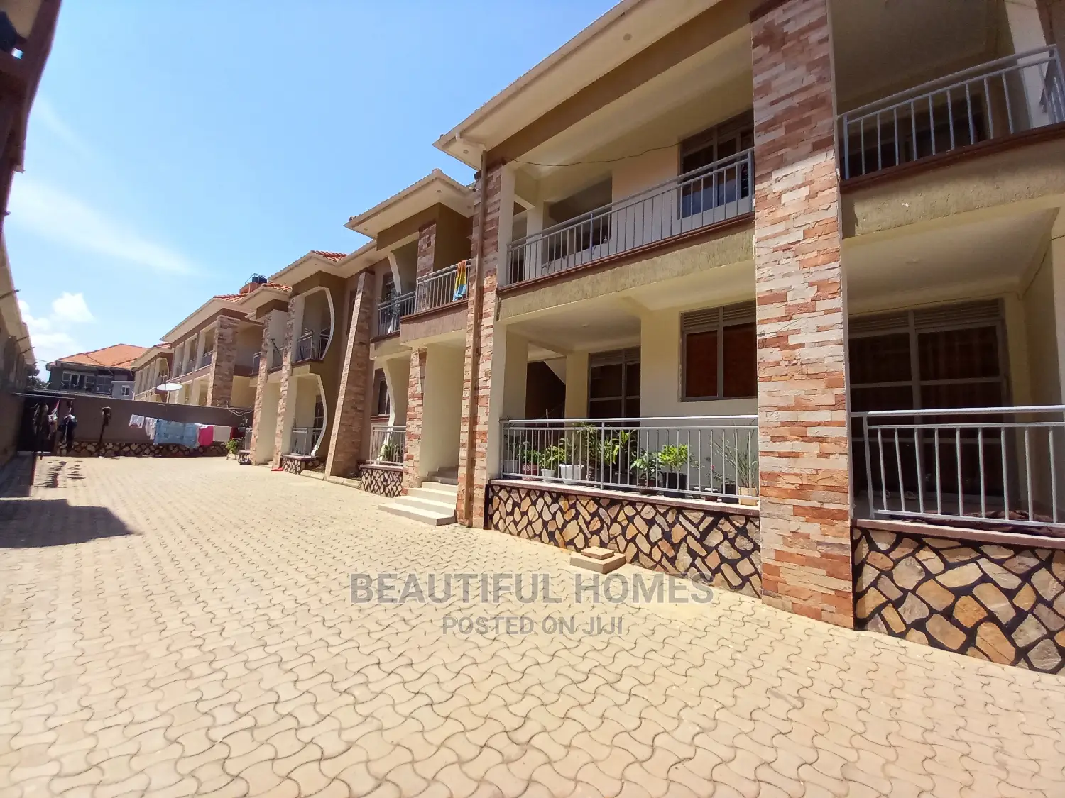 Furnished 2bdrm Apartment in Kyariwajjara, Kira for Sale in Kira
