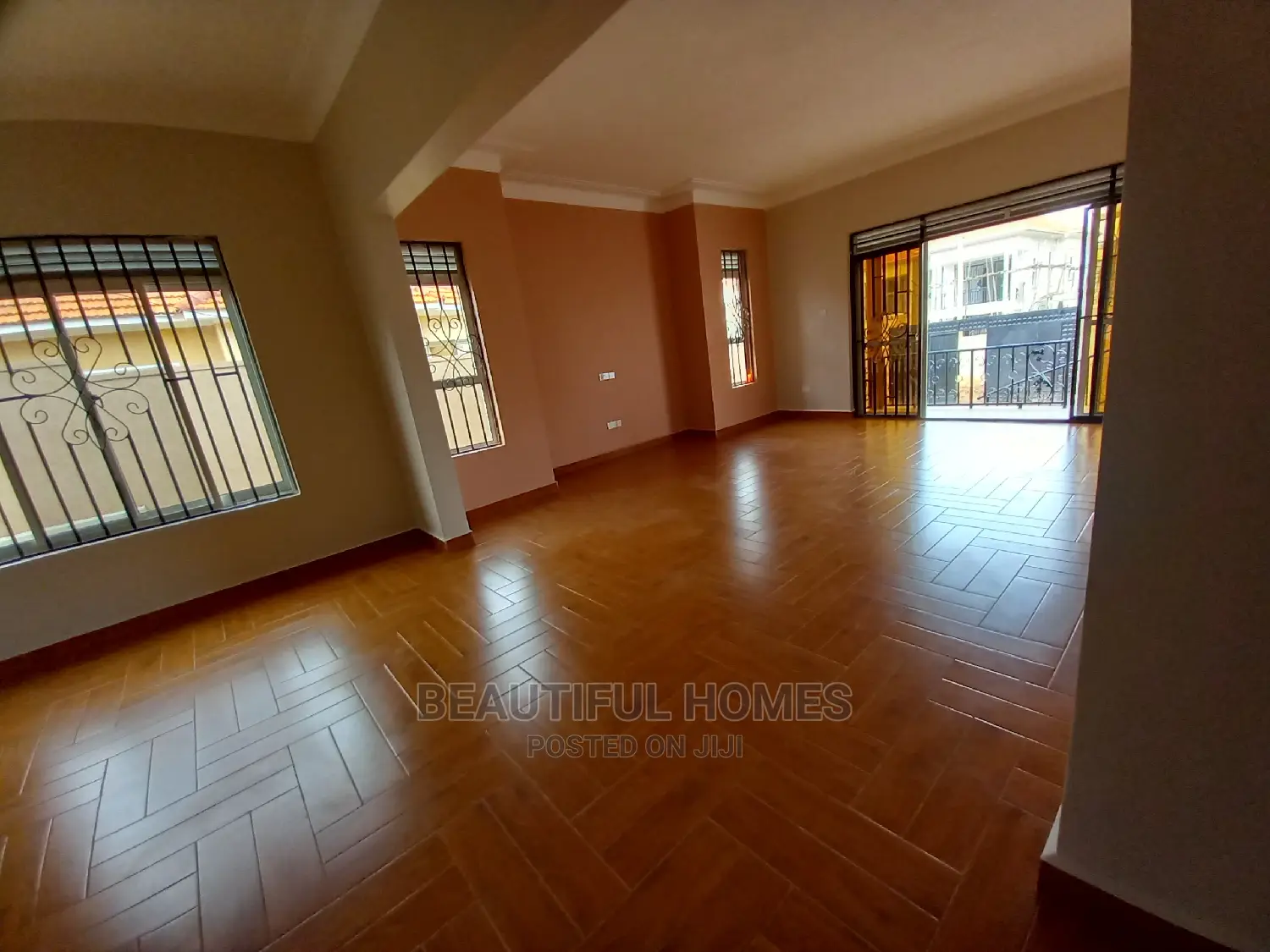 Furnished 4bdrm House in Tarmacked Estate, Kira for Sale in Kira