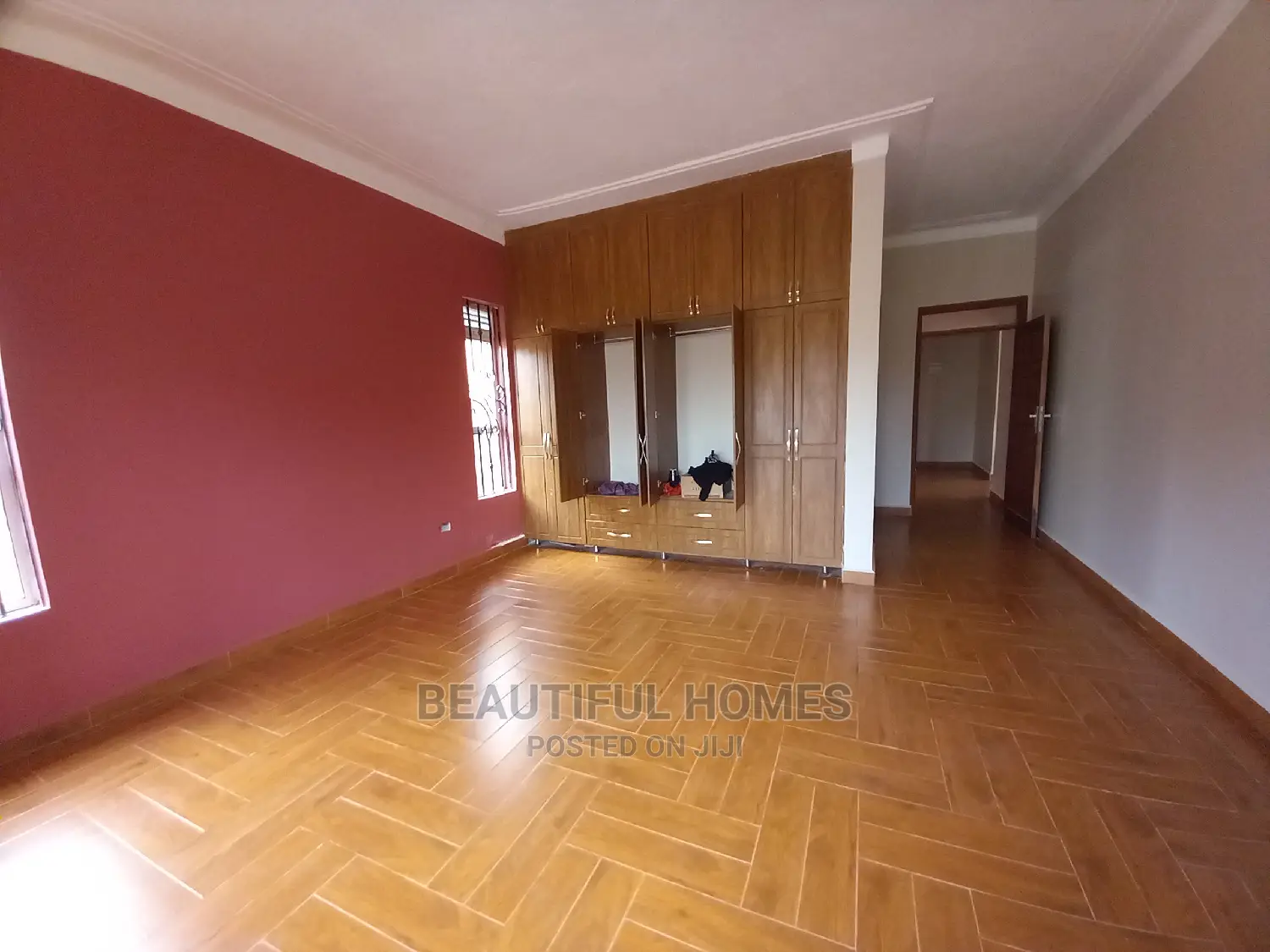 Furnished 4bdrm House in Tarmacked Estate, Kira for Sale in Kira