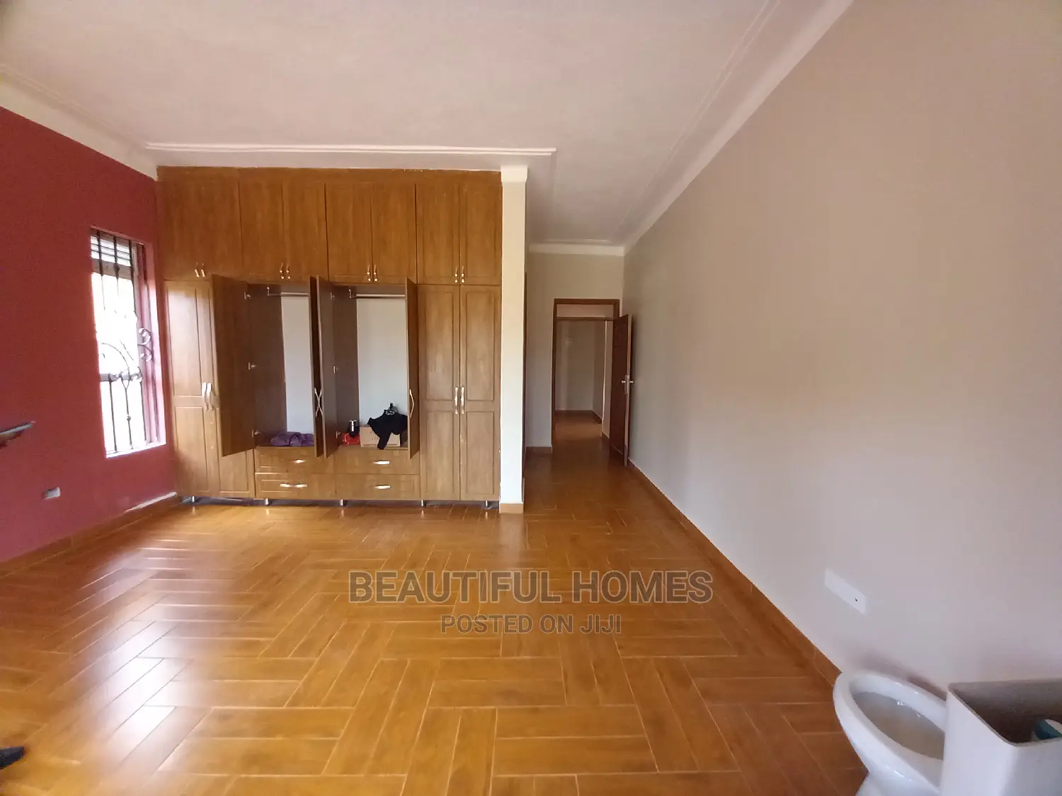 Furnished 4bdrm House in Tarmacked Estate, Kira for Sale in Kira