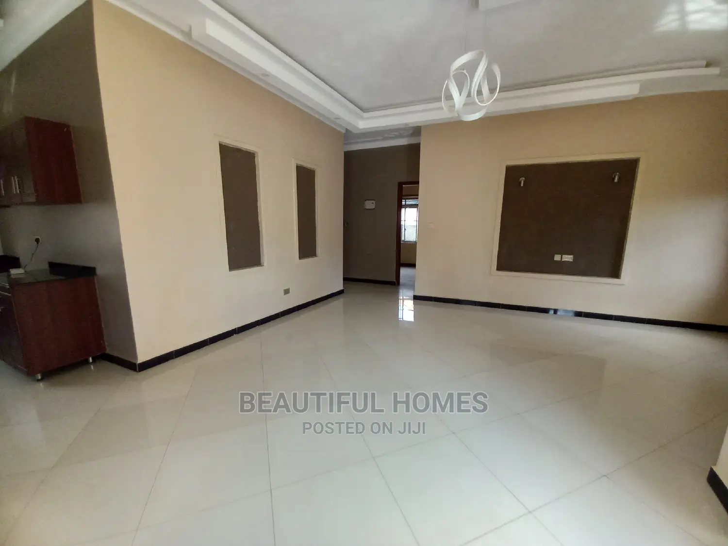 Furnished 4bdrm House in Gated Estate Tarmack, Kira for Sale in Kira
