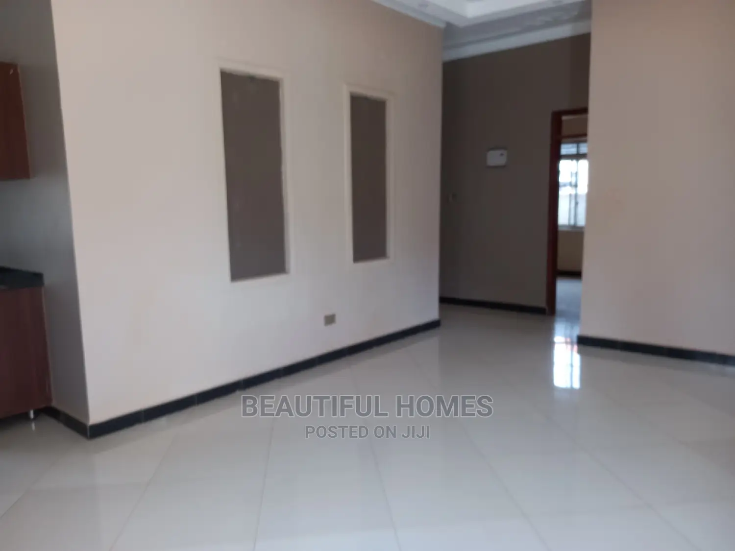 Furnished 4bdrm House in Gated Estate Tarmack, Kira for Sale in Kira