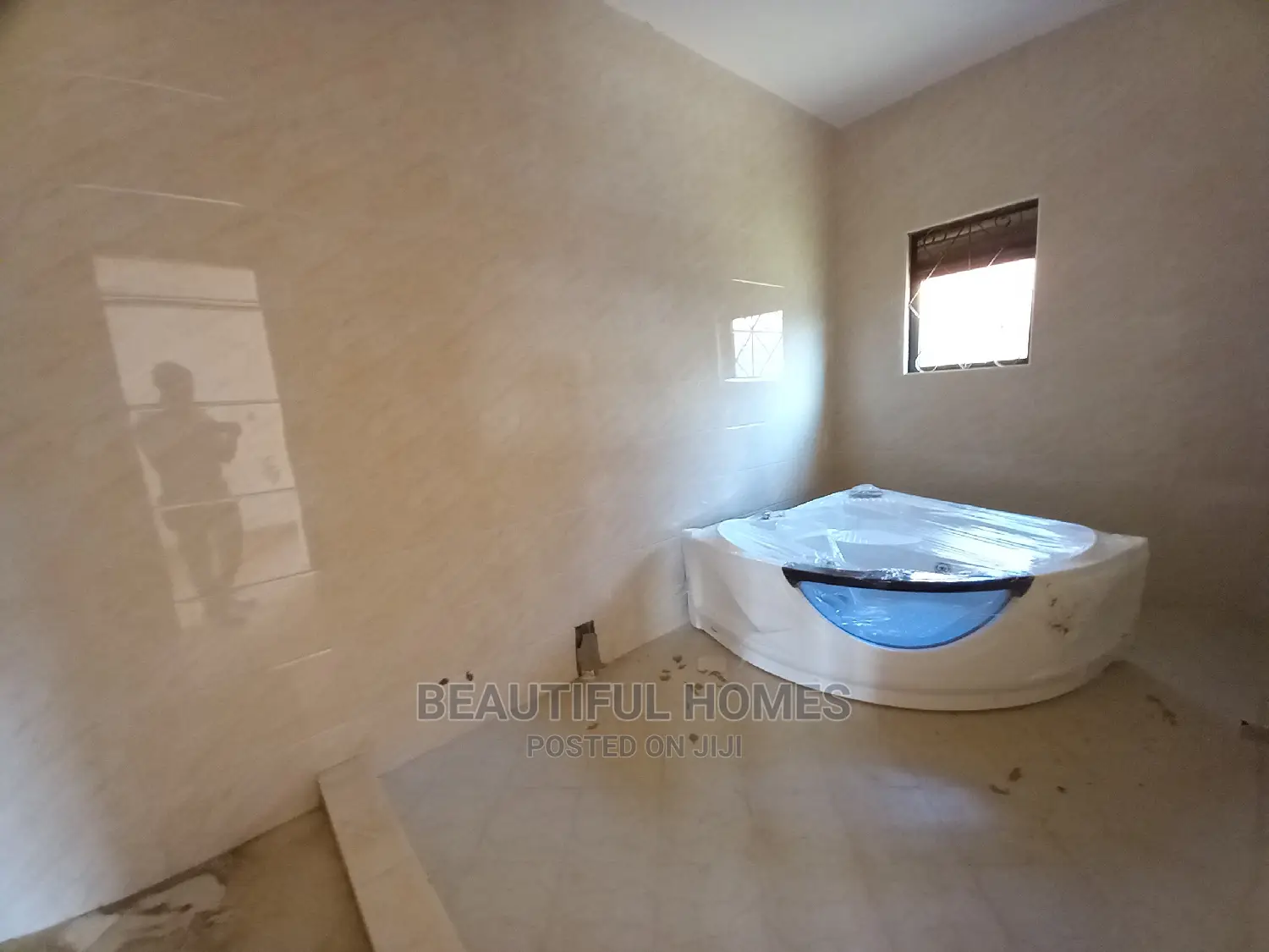 Furnished 4bdrm House in Kira Tarmacked for Sale in Kira