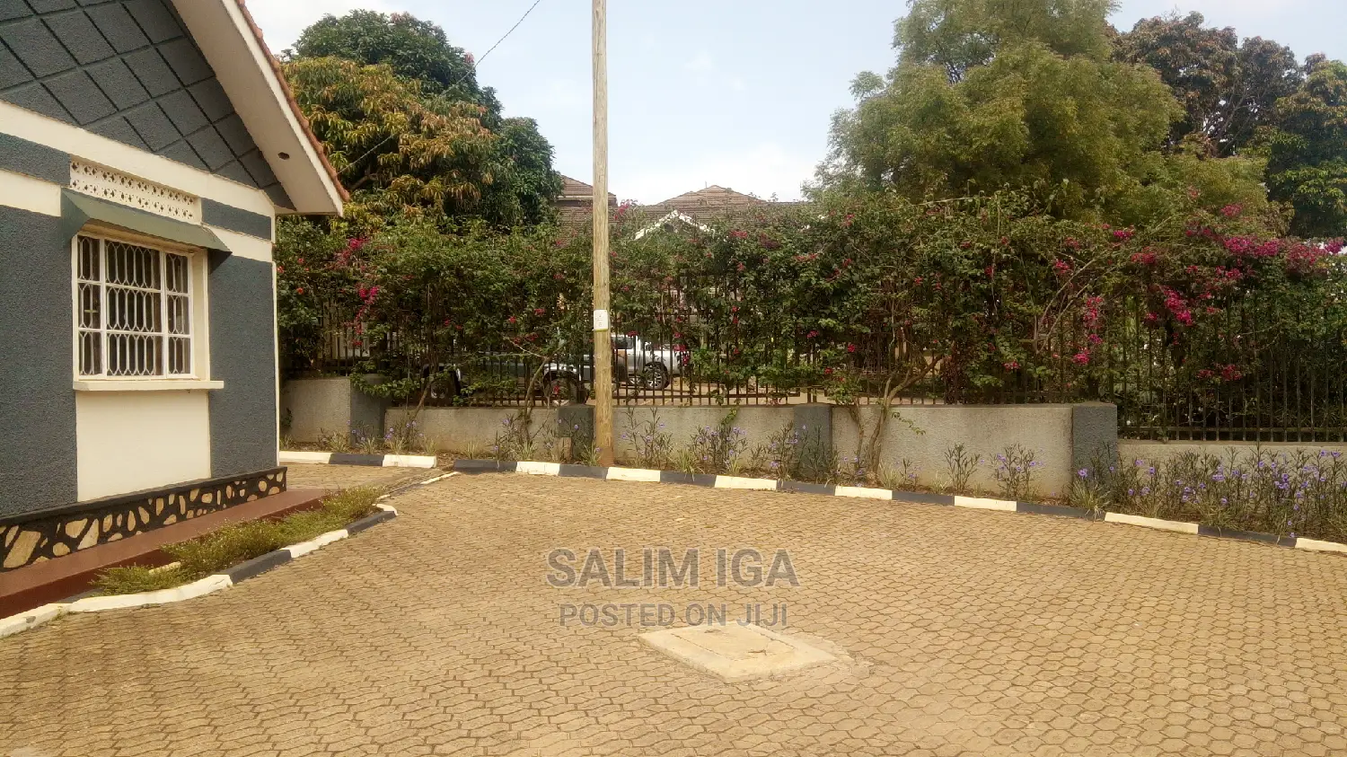 6bdrm Bungalow in Kololo Property, Central Division for Rent in Central Division