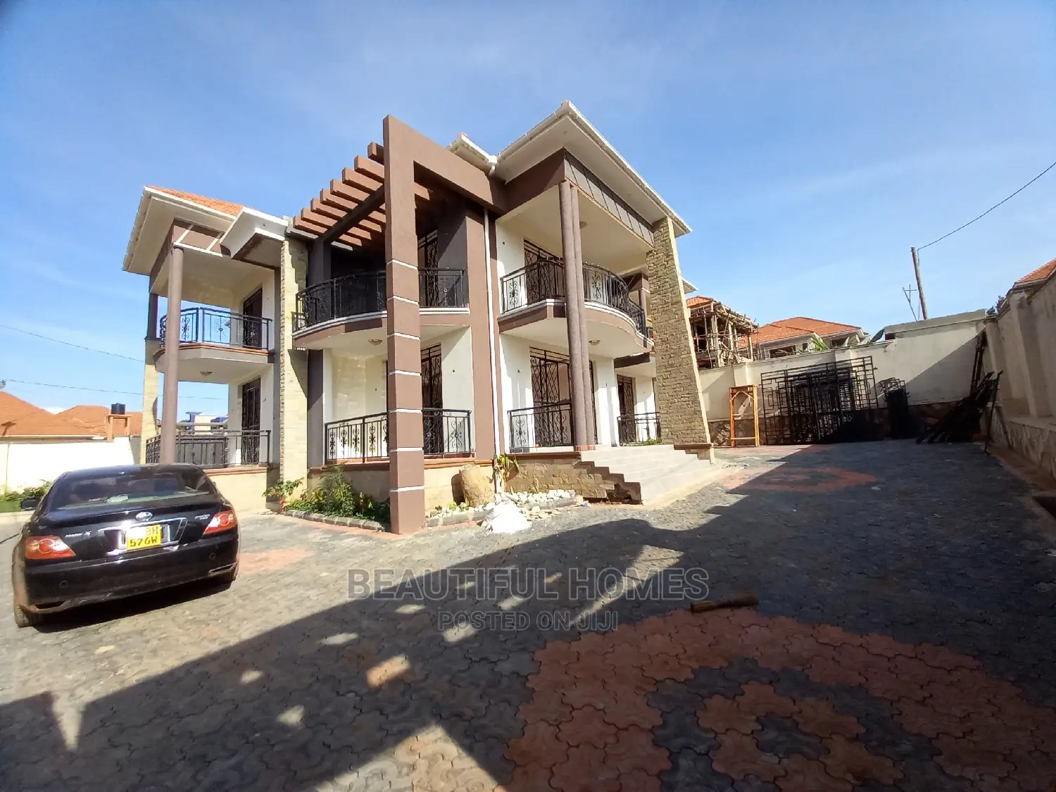 Furnished 6bdrm Mansion in Tarmack Estate, Kira for Sale in Kira