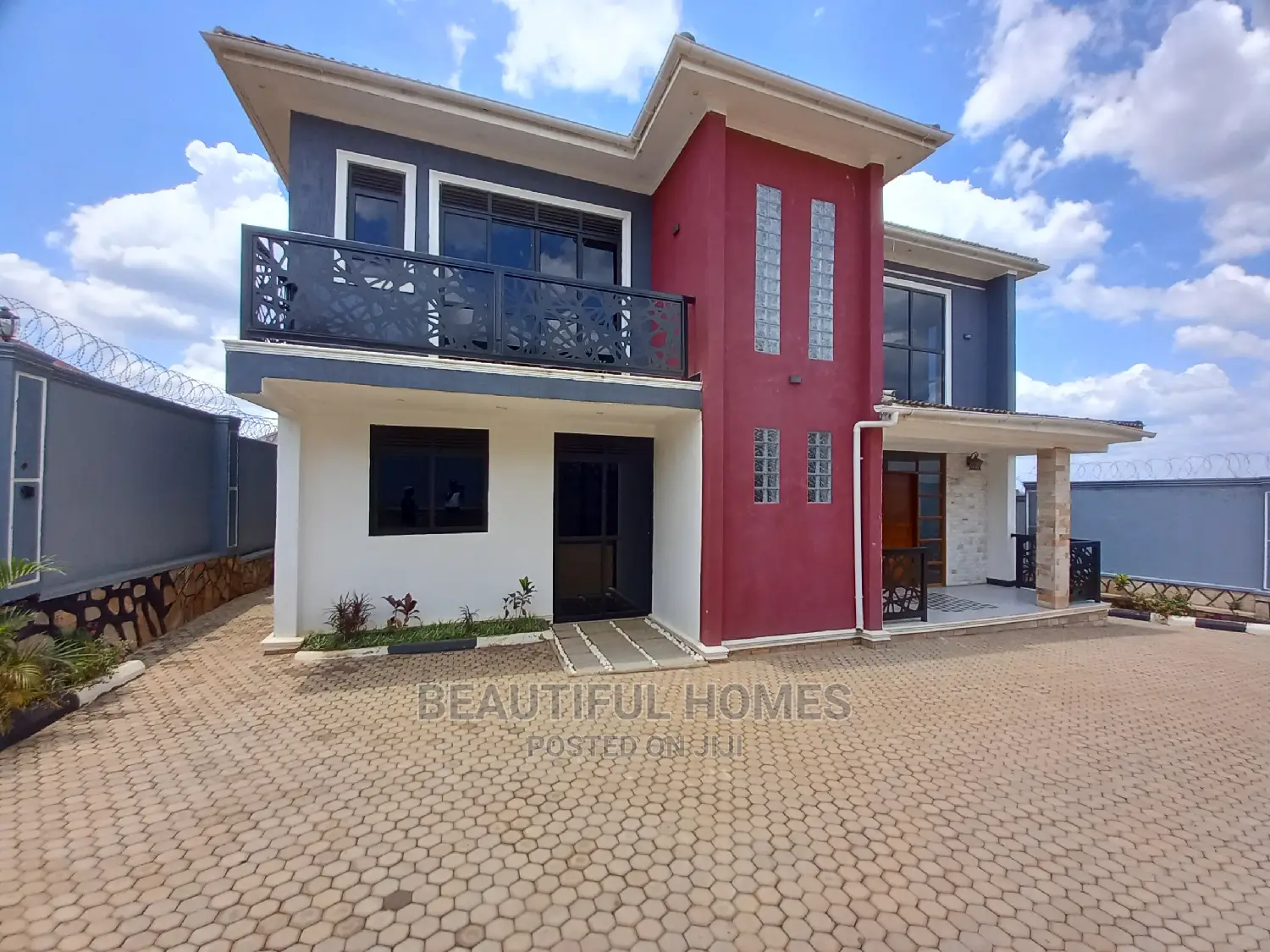 Furnished 5bdrm Mansion in Kira for Sale in Kira