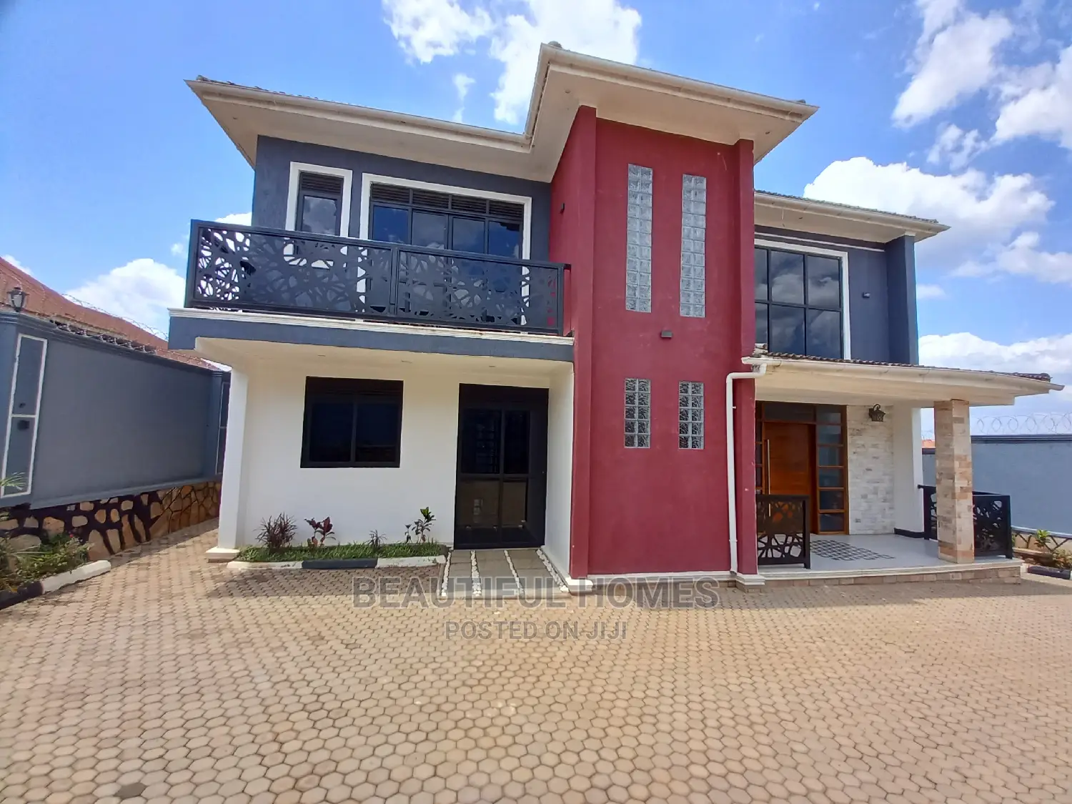Furnished 5bdrm Mansion in Kira for Sale in Kira