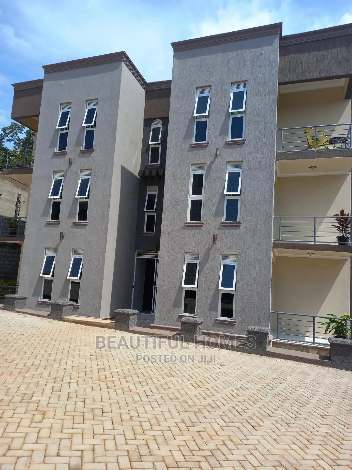 Furnished 2bdrm Apartment in Bunga, Makindye for Sale in Makindye