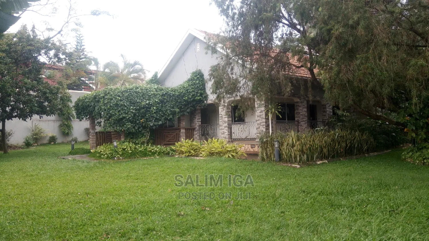 5bdrm Bungalow in Kololo Property, Central Division for Rent in Central Division