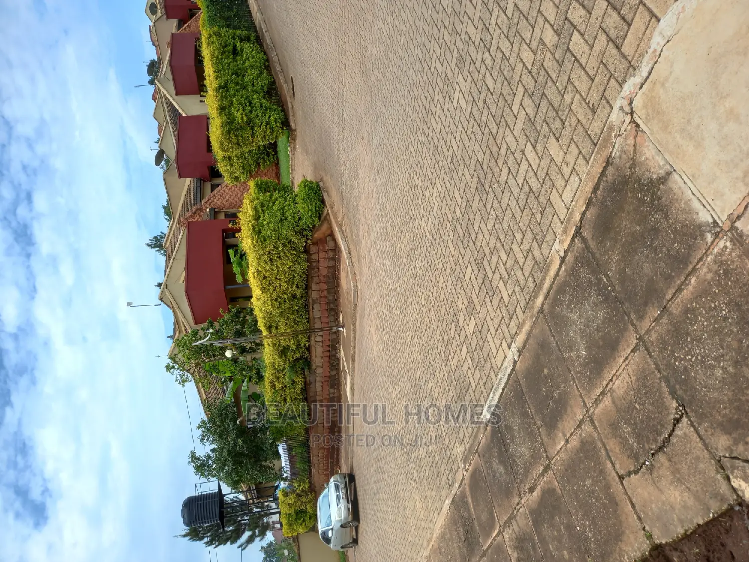 Furnished 3bdrm Villa in Kyanja Kesington, Nakawa for Sale in Nakawa