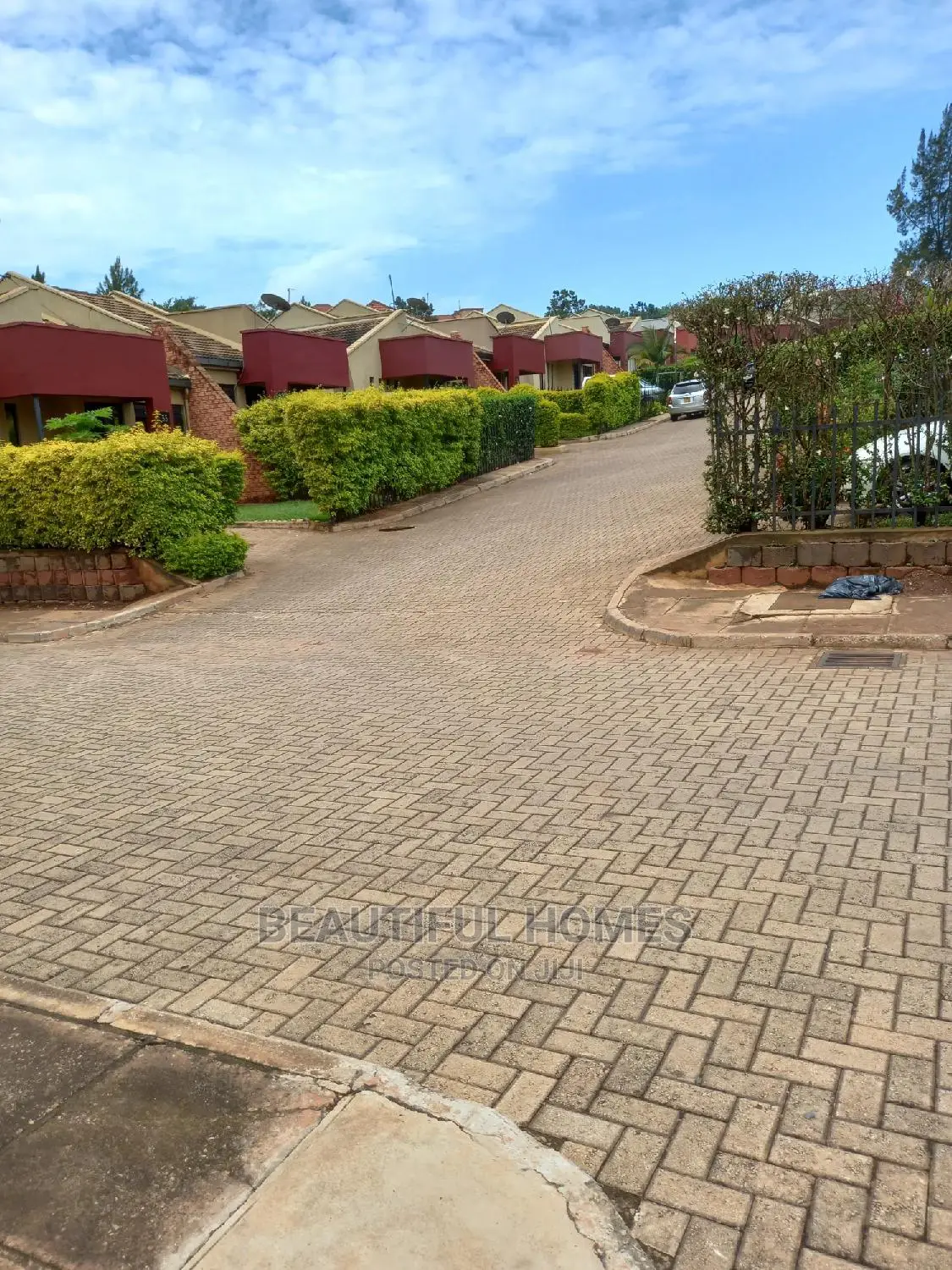 Furnished 3bdrm Villa in Kyanja Kesington, Nakawa for Sale in Nakawa