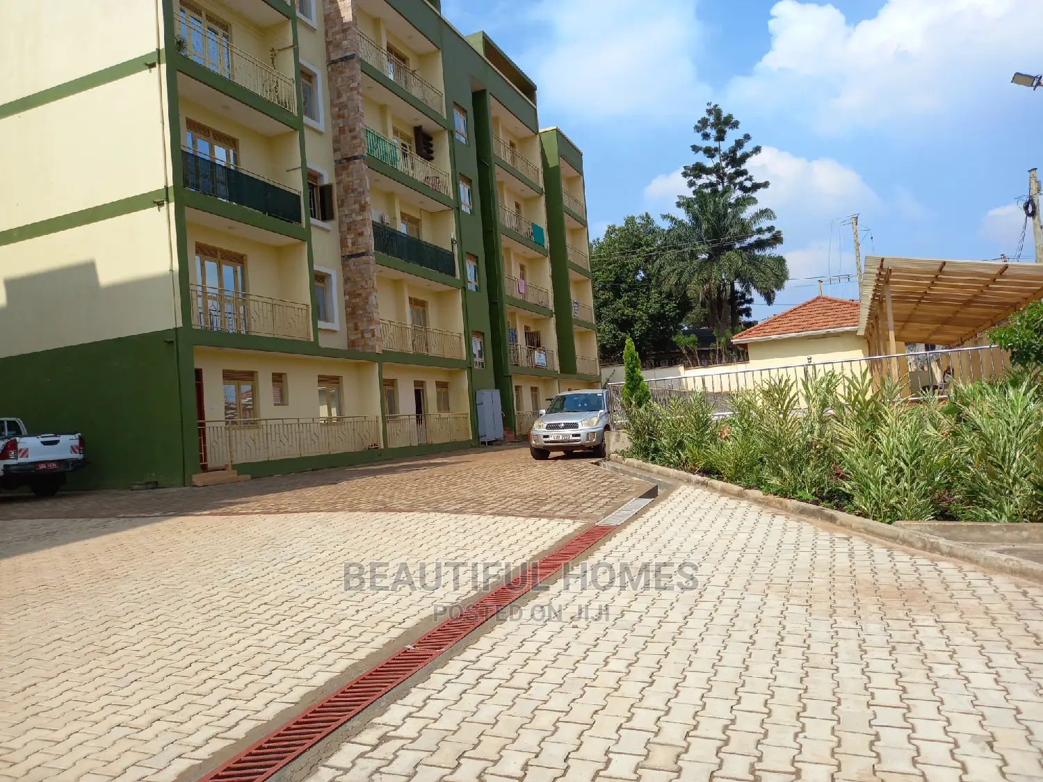Furnished 2bdrm Condo in Bukoto, Central Division for Sale in Central Division