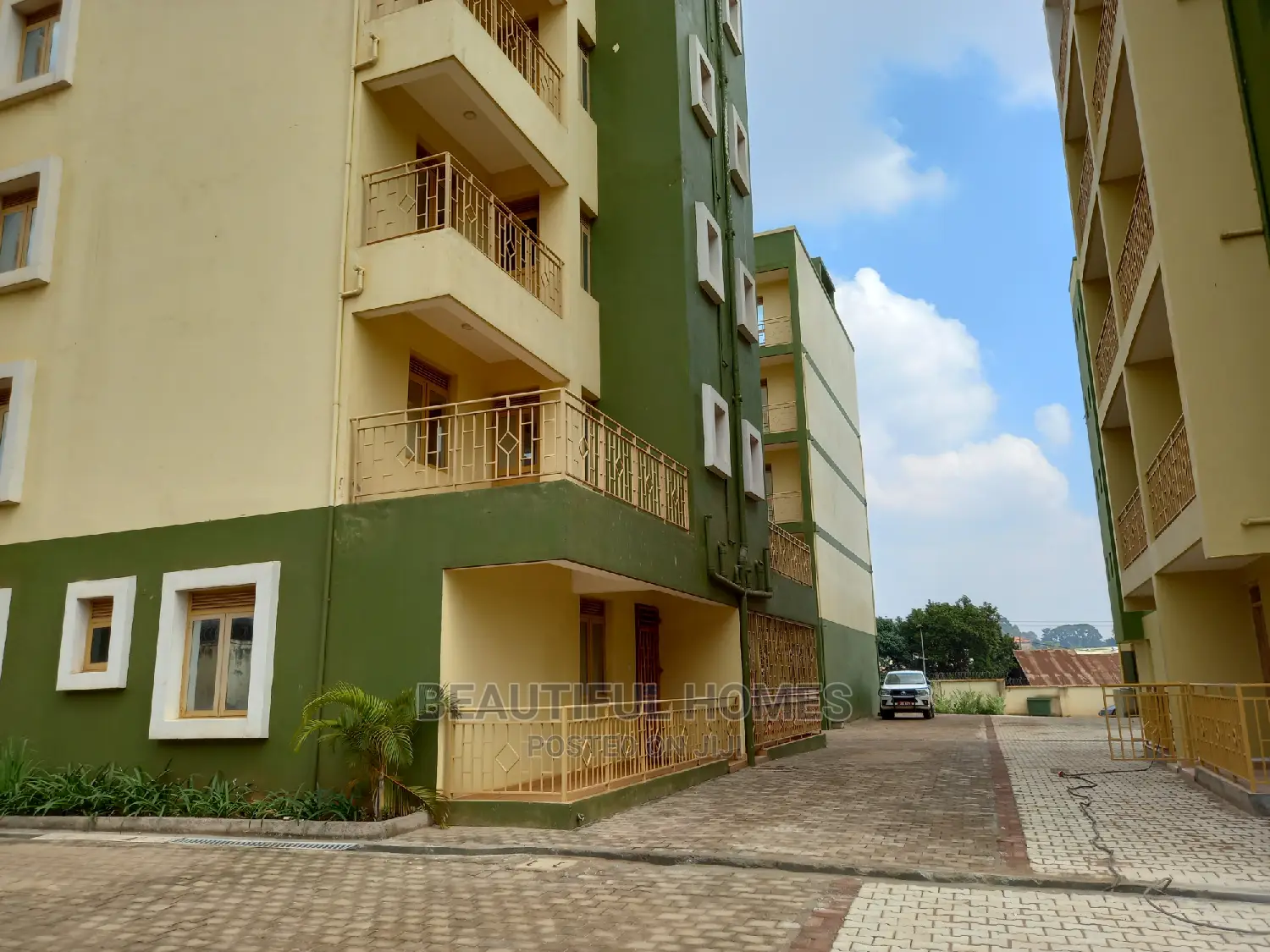 Furnished 2bdrm Condo in Bukoto, Central Division for Sale in Central Division