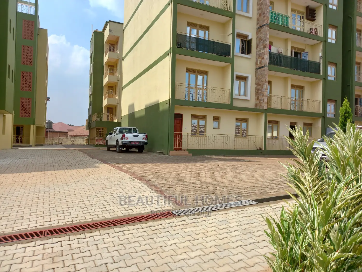 Furnished 2bdrm Condo in Bukoto, Central Division for Sale in Central Division