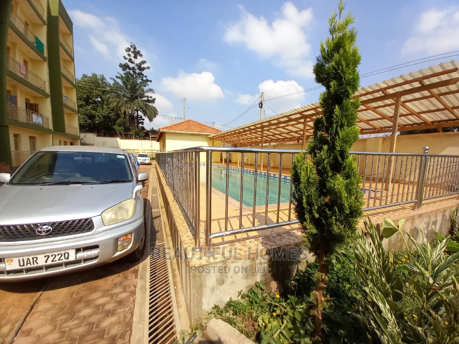 Furnished 2bdrm Condo in Bukoto, Central Division for Sale in Central Division