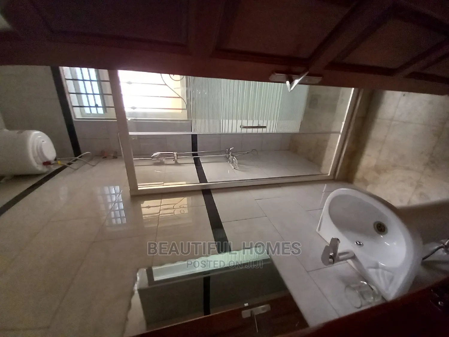 Furnished 2bdrm Condo in Bukoto, Nakawa for Sale in Nakawa