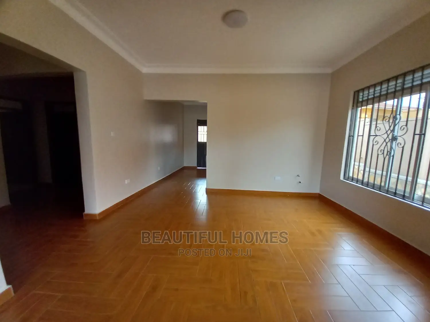 Furnished 4bdrm House in Kira Tarmack for Sale in Kira