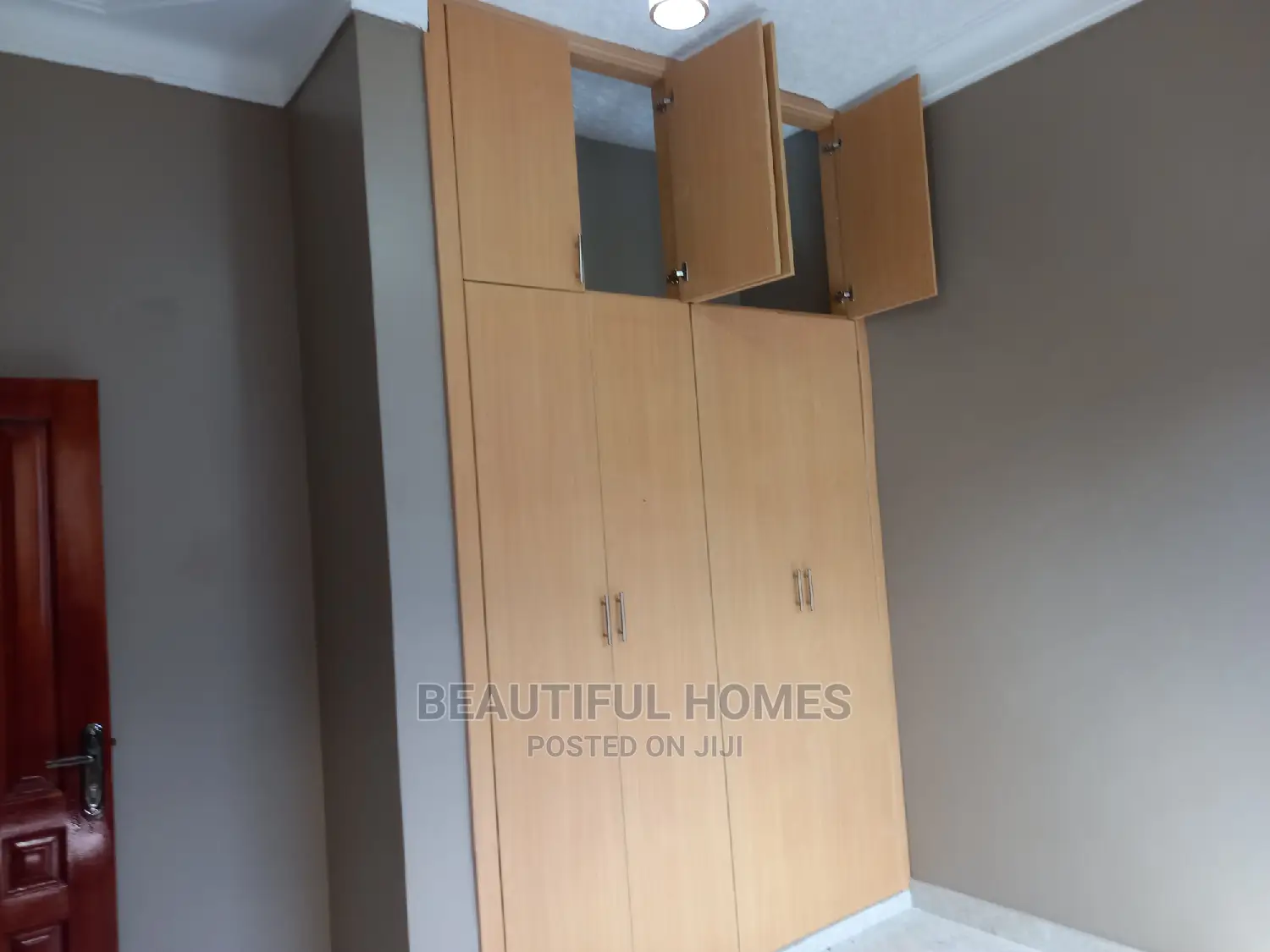 Furnished 2bdrm Apartment in Kisaasi, Central Division for Sale in Central Division