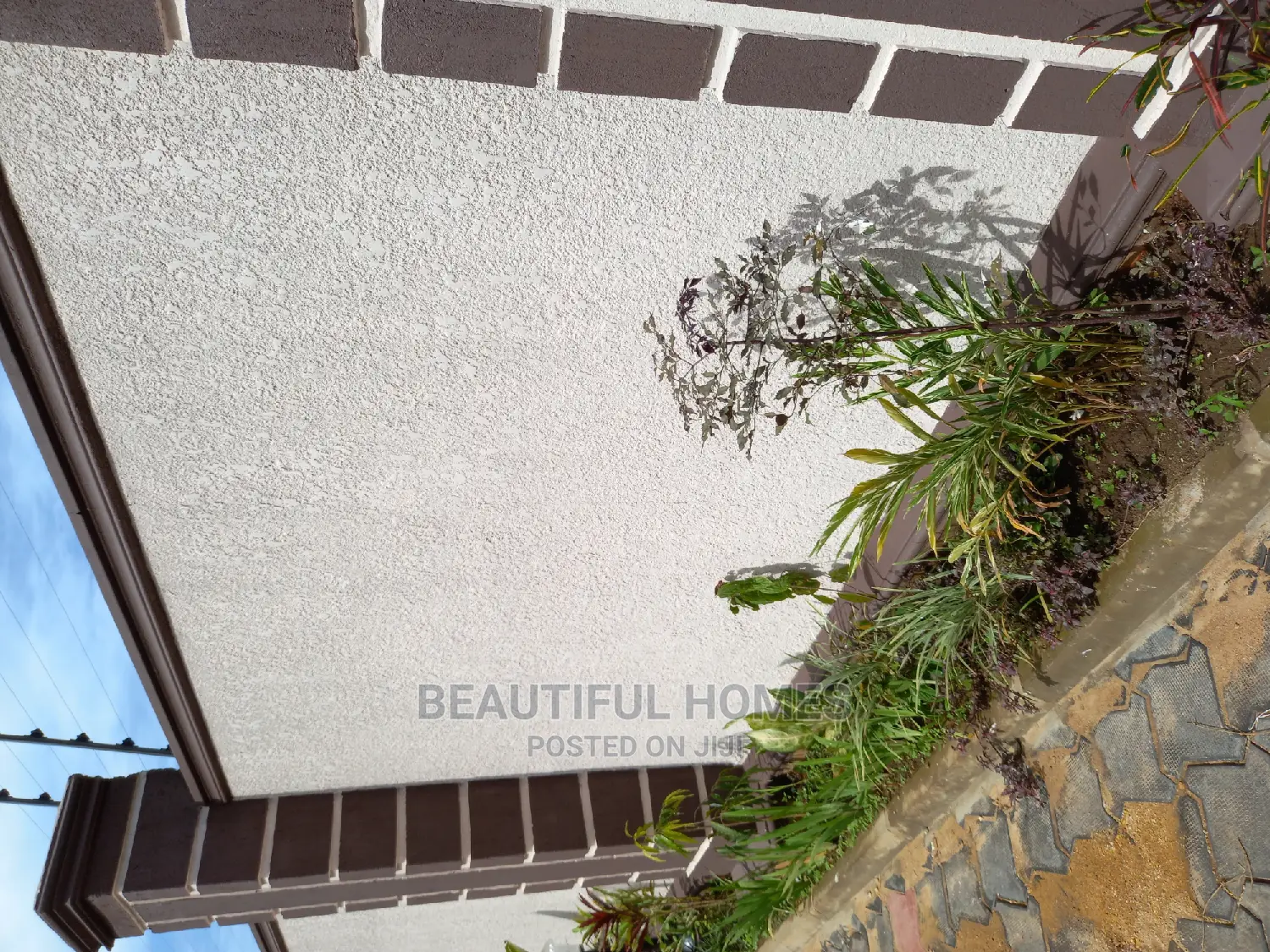 Furnished 2bdrm Block of Flats in Kisaasi, Nakawa for Sale in Nakawa