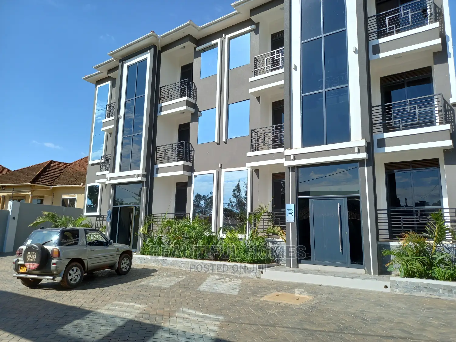 Furnished 2bdrm Apartment in Kyanja Tarmack, Nakawa for Sale in Nakawa
