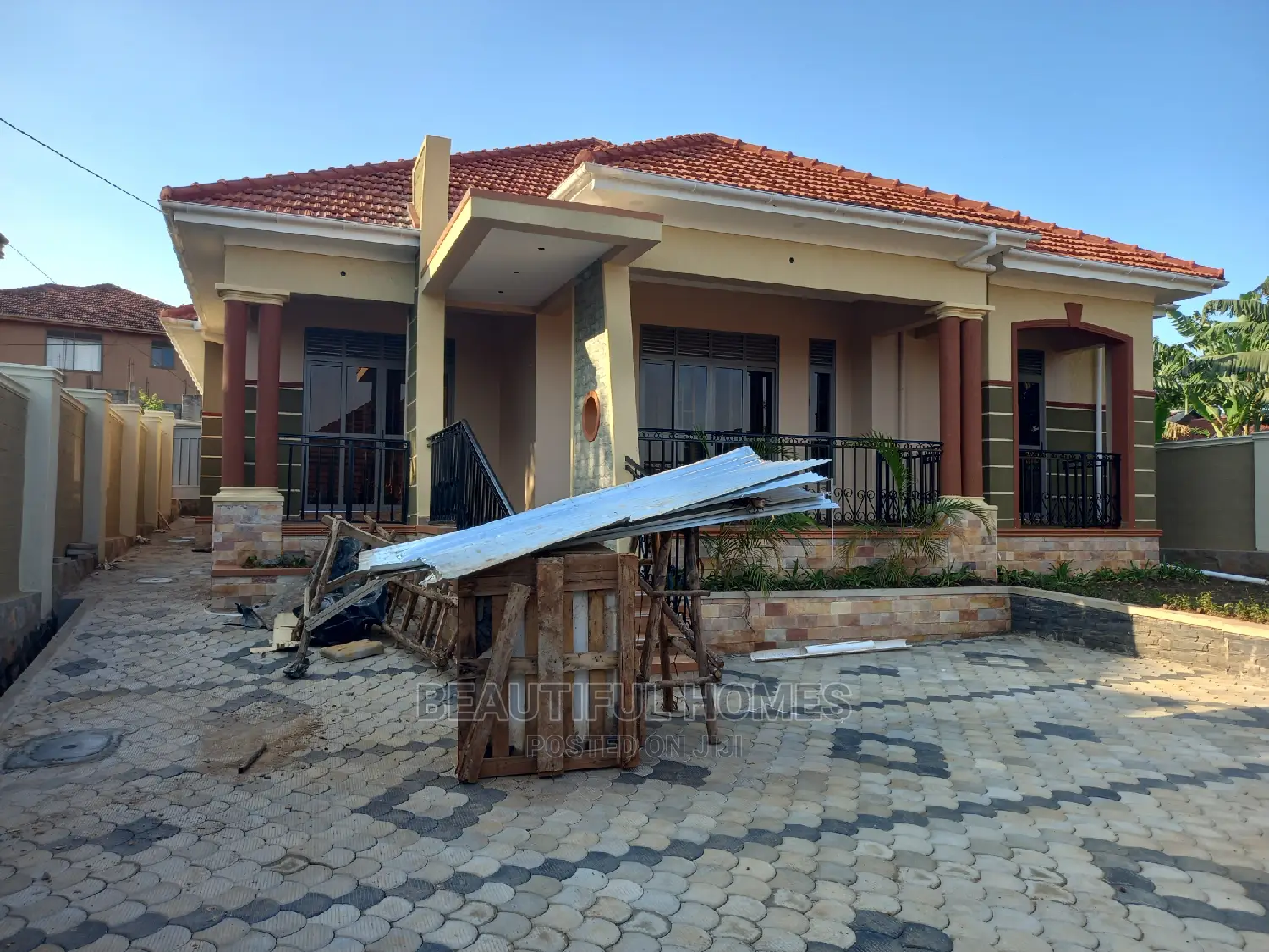 Furnished 4bdrm House in Kira Posh for Sale in Kira