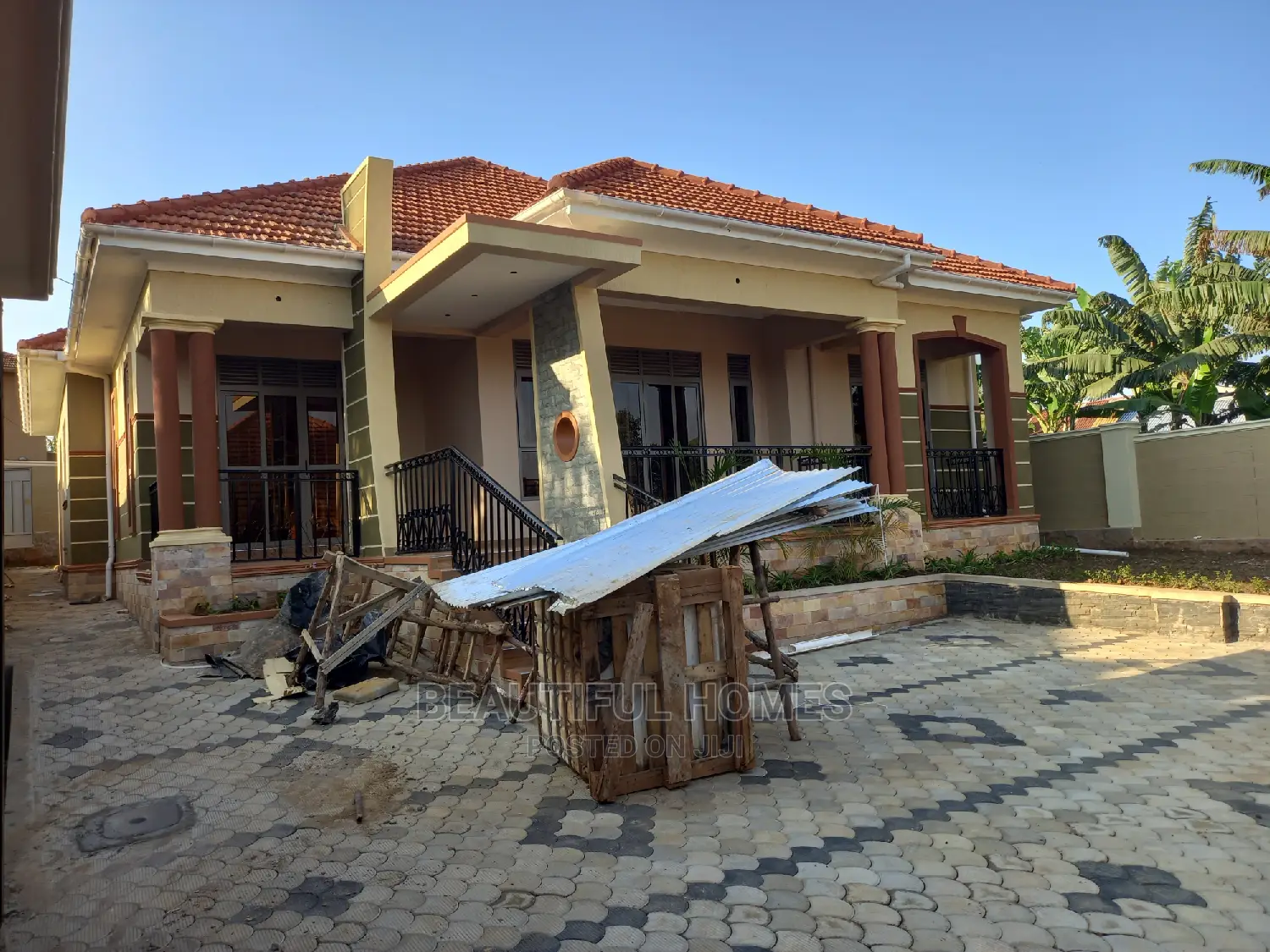 Furnished 4bdrm Bungalow in Kira Minister'S for Sale in Kira