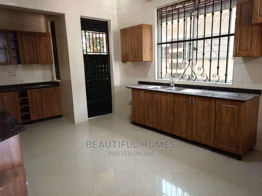 Furnished 2bdrm Block of Flats in Naalya, Central Division for Sale in Central Division