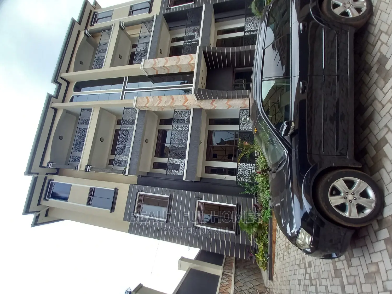 Furnished 2bdrm Apartment in Kisaasi, Central Division for Sale in Central Division