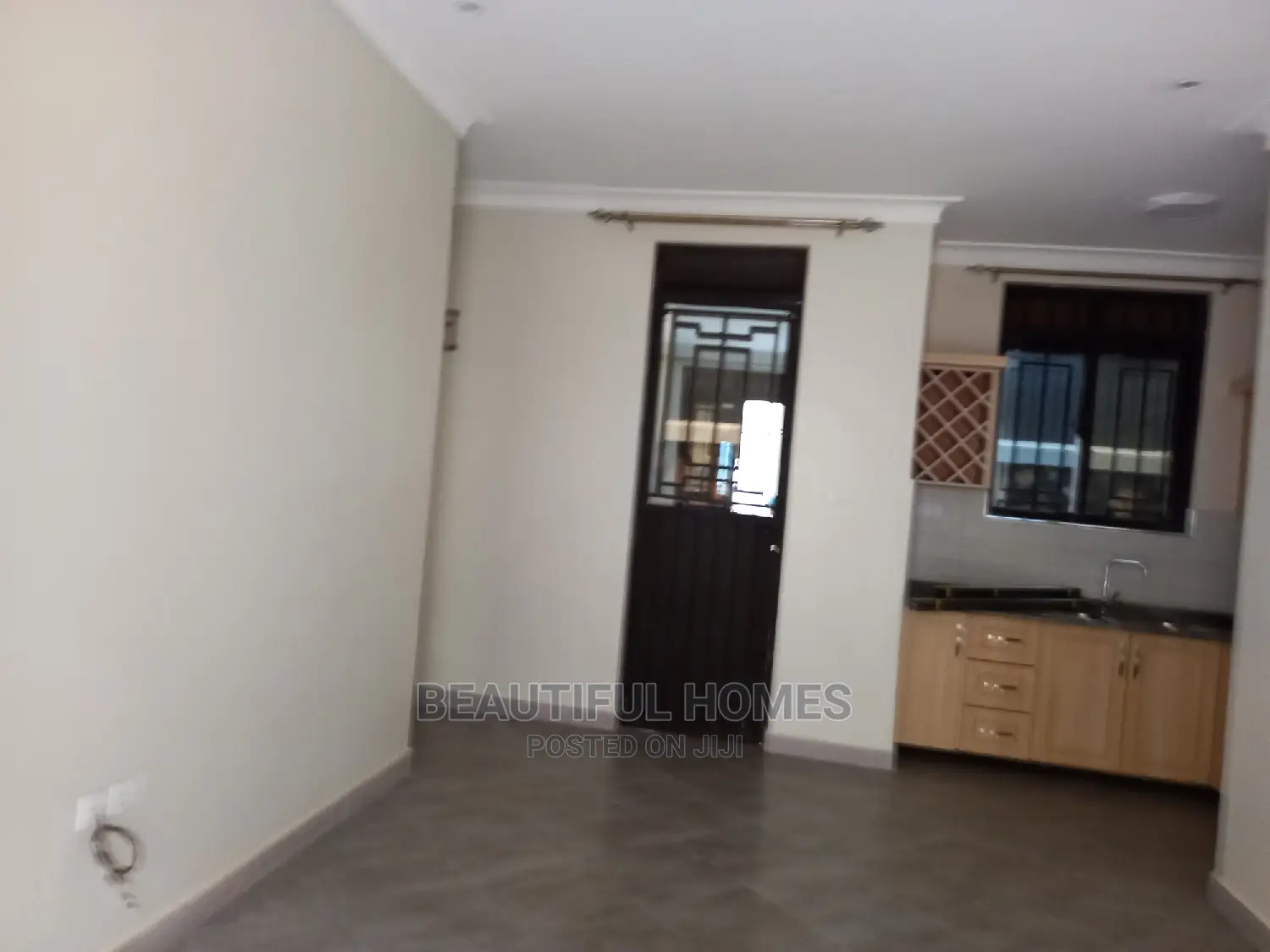 Furnished 2bdrm Apartment in Kisaasi, Central Division for Sale in Central Division