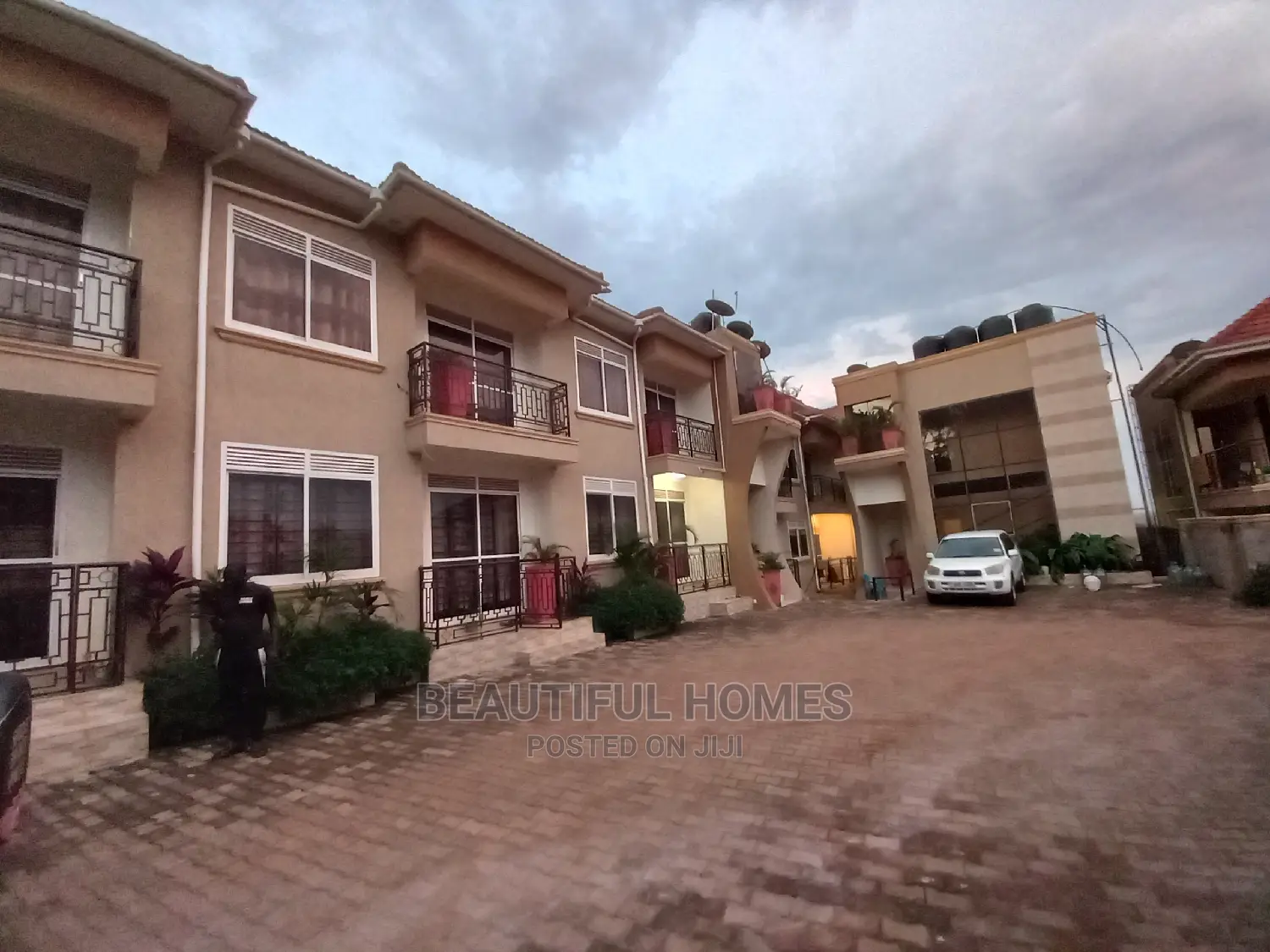 Furnished 2bdrm Apartment in Kisaasi, Central Division for Sale in Central Division