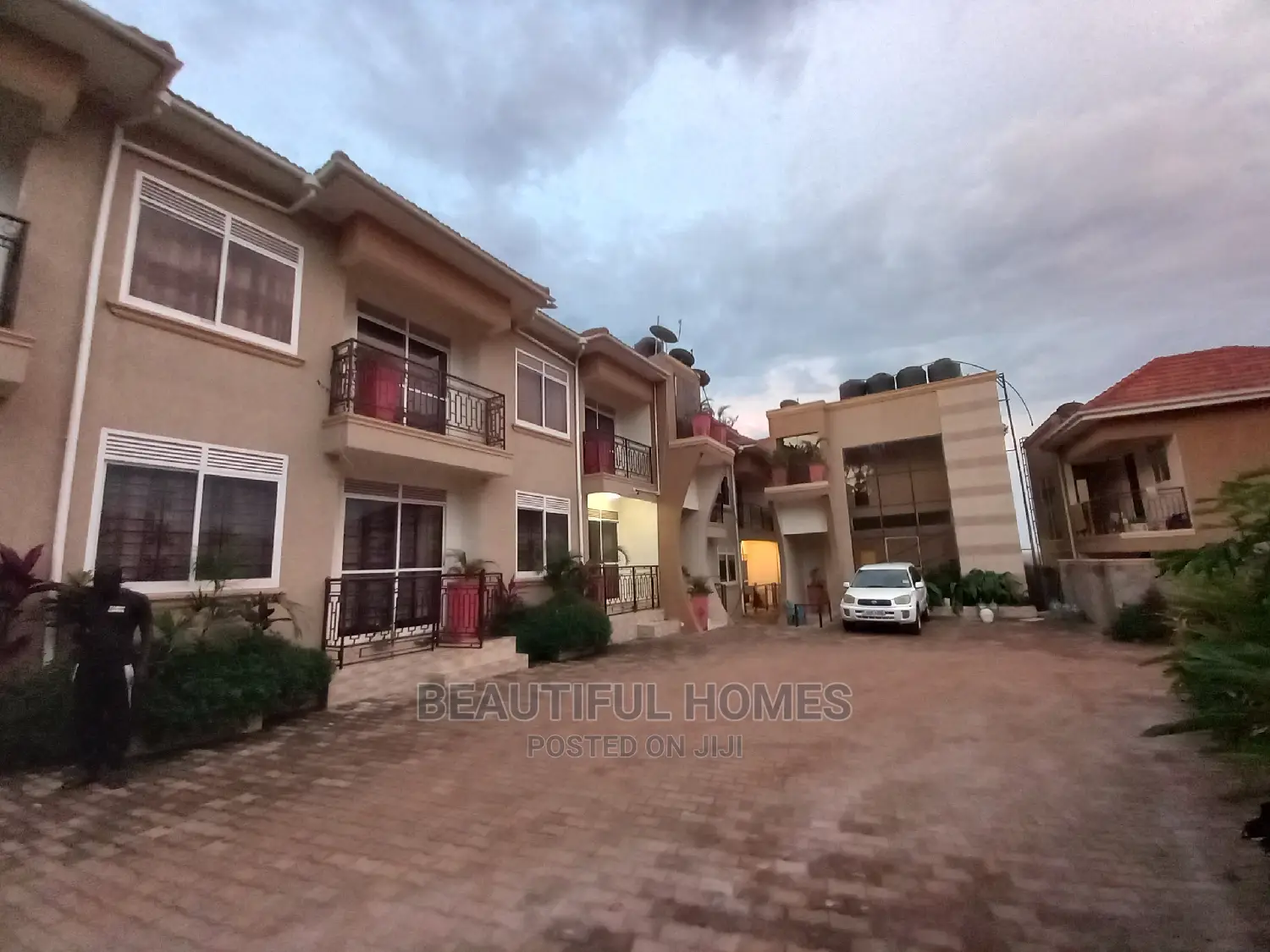 Furnished 2bdrm Apartment in Kisaasi, Central Division for Sale in Central Division