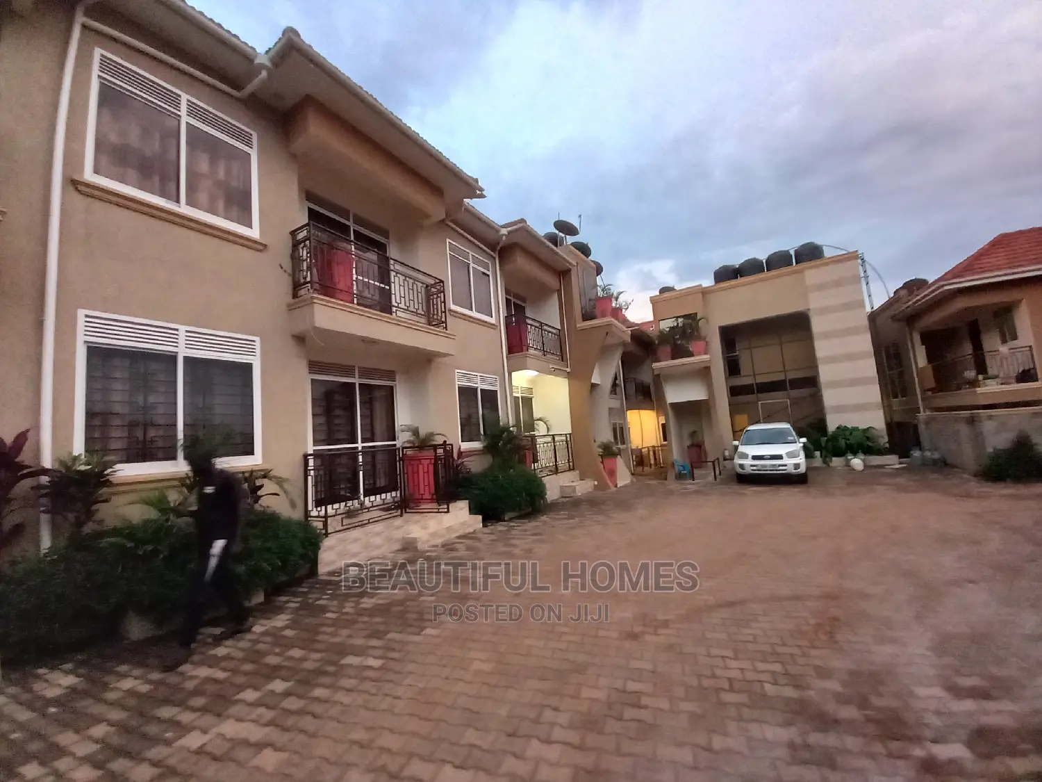 Furnished 2bdrm Apartment in Kisaasi, Central Division for Sale in Central Division