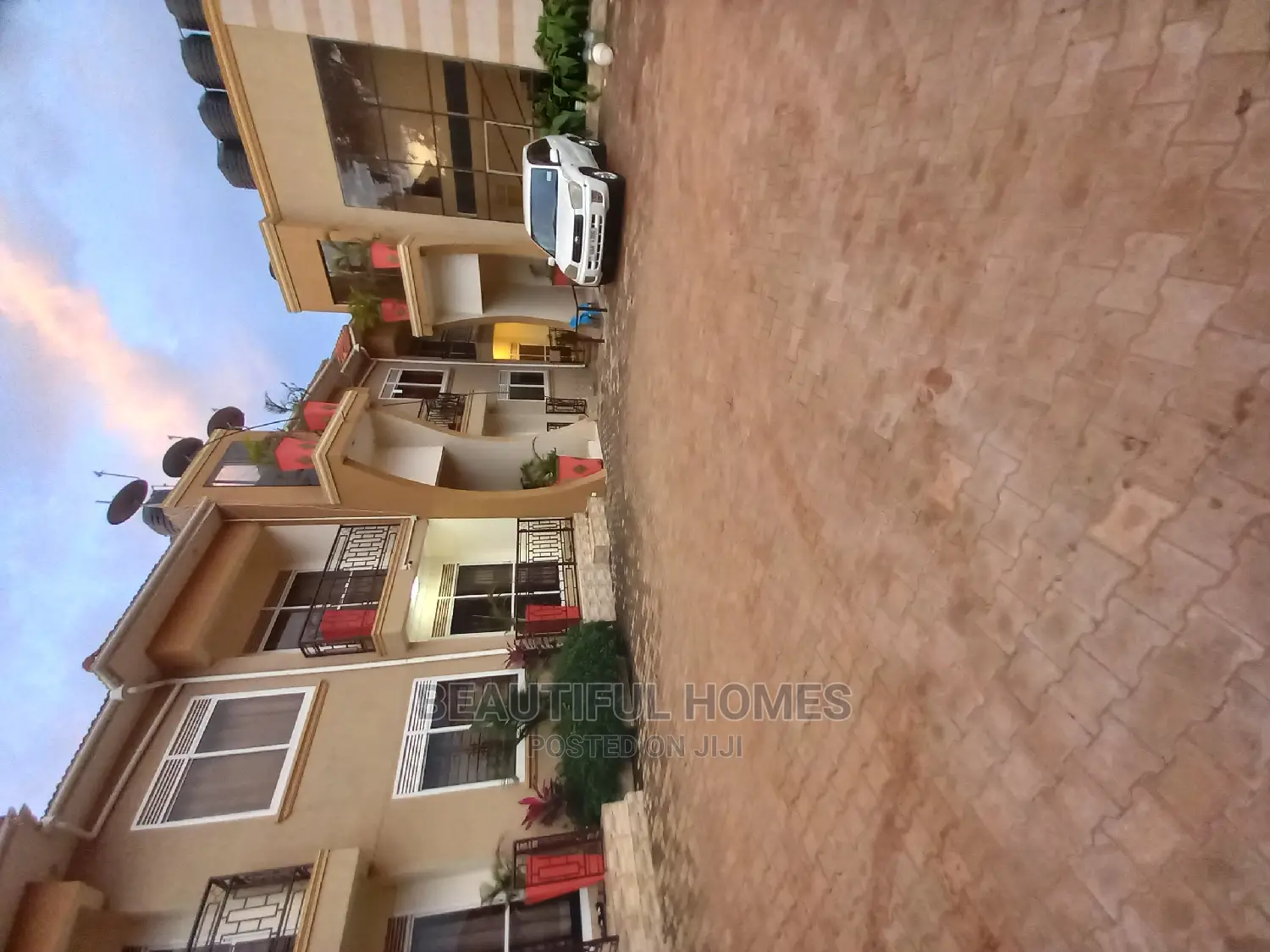 Furnished 2bdrm Apartment in Kisaasi, Central Division for Sale in Central Division