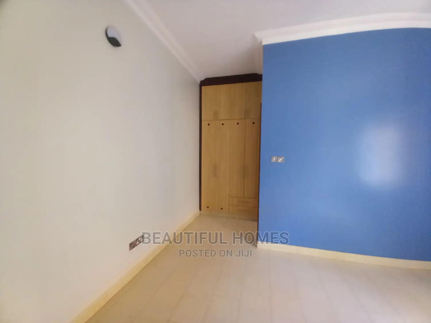 Furnished 2bdrm Block of Flats in Kisaasi, Central Division for Sale in Central Division